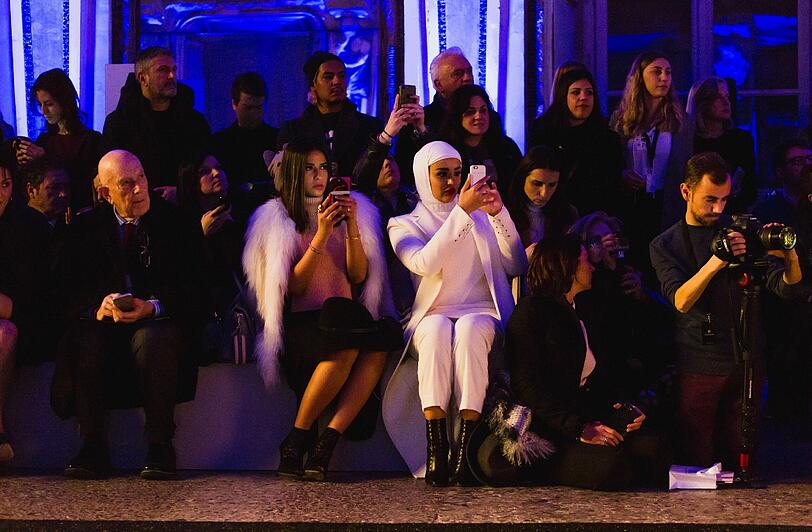 Mailand gibt sich hemmungslos den Fashiontrends hin - und das nicht nur auf dem Laufsteg.