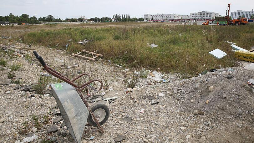 Für viele Jahre wird Freiham-Nord eine riesige Baustelle sein, bevor am Ende dann fast 30.000 Menschen hier leben sollen.