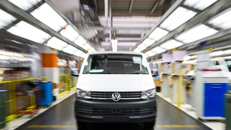 Im abgelaufenen Geschäftsjahr verbuchte die Volkswagen-Sparte für leichte Nutzfahrzeuge das zweitbeste Ergebnis ihrer Geschichte. Im abgelaufenen Geschäftsjahr verbuchte die Volkswagen-Sparte für leichte Nutzfahrzeuge das zweitbeste Ergebnis ihrer Geschichte.