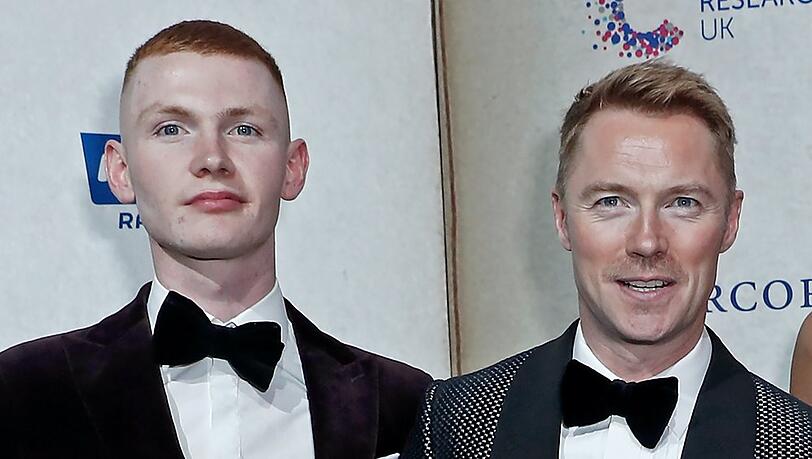 Jack Keating machte Ronan Keating (r.) zum Großvater.