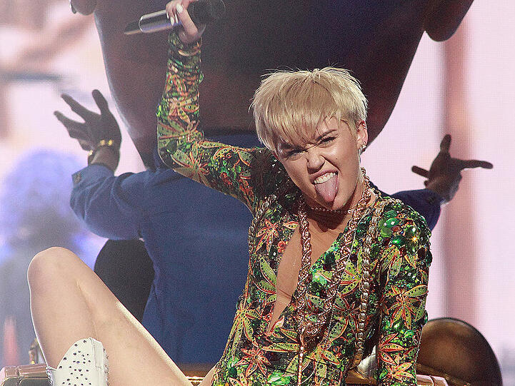 Provokante Miley: Das Popsternchen lässt die Welt an ihren lasziven Posen teilhaben.