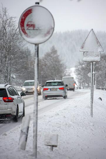 Schneefall in Bayern! Auch in anderen Teilen Deutschland schneite es heftig!