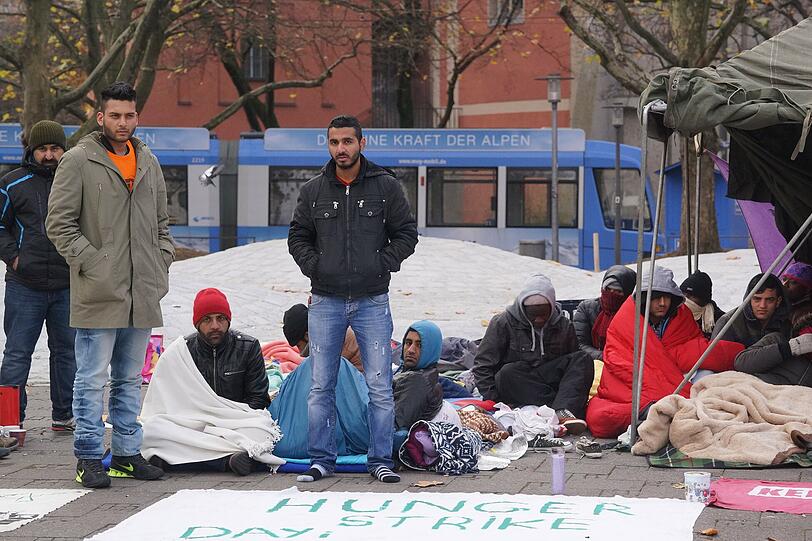 Das Hungerstreik-Camp am Sendlinger Tor. Rund 25 Asylbewerber protestieren gegen die bayerische Flüchtlingspolitik.