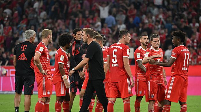 Der Bayern München spielte gegen Mönchengladbach nur Unentschieden.