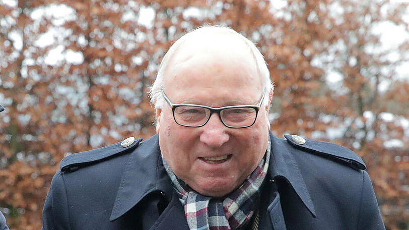 Uwe Seeler im Februar 2020 vor dem Hamburger Stadtderby HSV gegen St. Pauli.