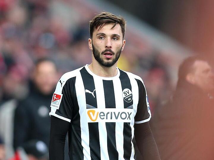Stürmer Fabian Schleusener. Foto: Andreas Gora/Archivbild