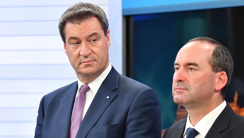 Markus Söder (CSU), Ministerpräsident von Bayern, und Hubert Aiwanger, damaliger Spitzenkandidat der Freien Wähler in Bayern.