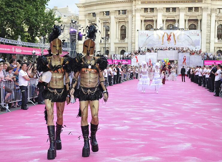 Bunte Kostüme, schrille Outfits - das ganze Wochenende über stand Österreichs Hauptstadt im Zeichen des Life Balls.
