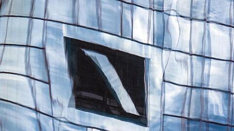 Die Deutsche Bank bleibt trotz Corona-Krise in der Gewinnzone.