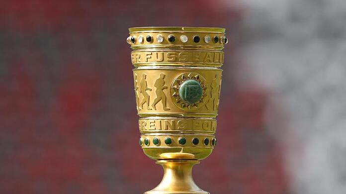 Der FC Bayern will den DFB Pokal in diesem Jahr verteidigen.