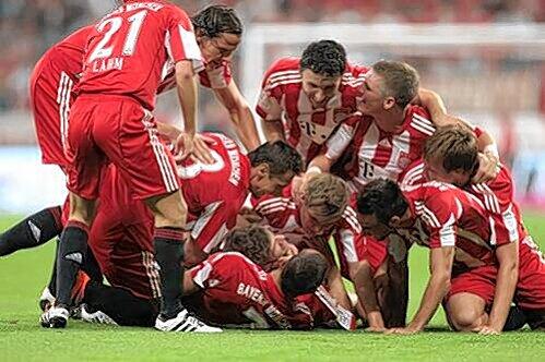 Jubeln sie am Samstag wieder? Die Bayern-Stars wollen gegen Bremen voll durchstarten..