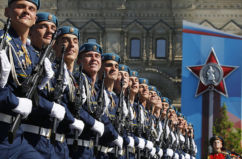 Militärparade in Moskau zum 71. Jahrestag des Siegs über Hitler-Deutschland: Die Bilder.