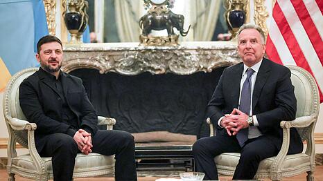 Die US-Vermittler Steve Witkoff und Jared Kushner reisen nach Worten des ukrainischen Pr&auml;sidenten Wolodymyr Selenskyj am Sonntag nach Kiew. (Archivbild)