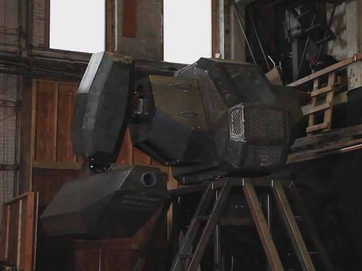 In einem Video auf Kickstarter präsentieren die Macher Teile eines MegaBot-Prototypen.