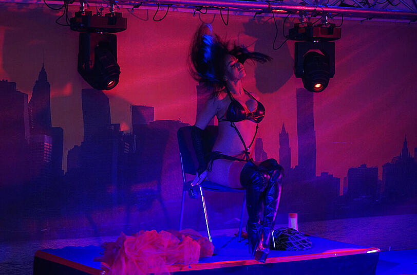 Erotikmesse 2016 in München: Sehen Sie hier die besten Bilder aus der kleinen Olympiahalle.