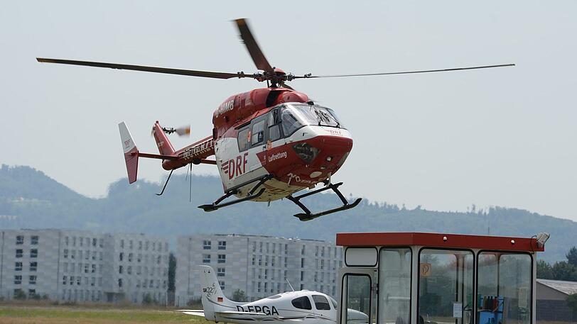 Das Kind musste mit einem Rettungshubschrauber ins Krankenhaus gebracht werden. (Symbolbild)