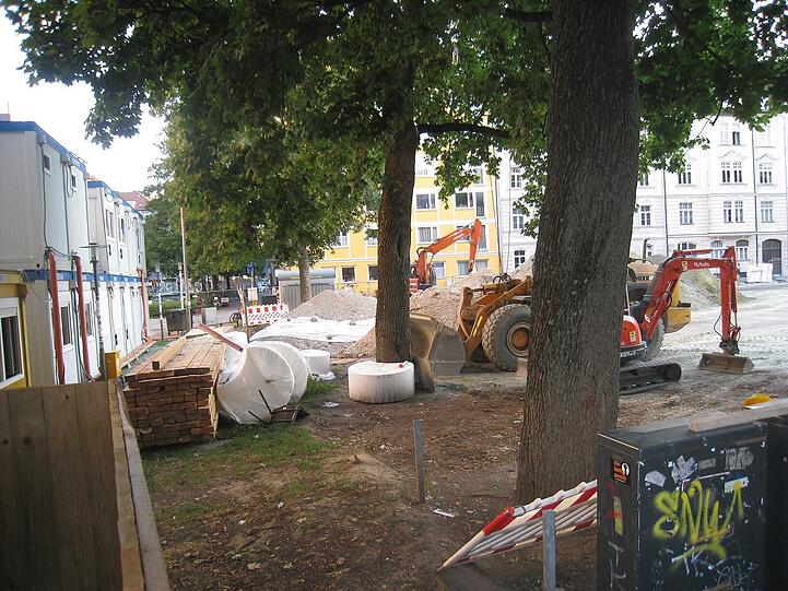 Bewegt die Gemüter: Die Baustelle am Josephsplatz.