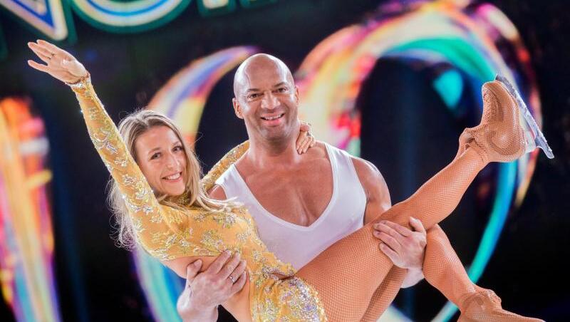 Detlef Soost, Tanz- und Fitnesscoach, und Kat Rybkowski, Eiskunstläuferin, treten bei der neuen SAT.1-Show "Dancing on Ice" auf. Detlef Soost, Tanz- und Fitnesscoach, und Kat Rybkowski, Eiskunstläuferin, treten bei der neuen SAT.1-Show "Dancing on Ice" auf.