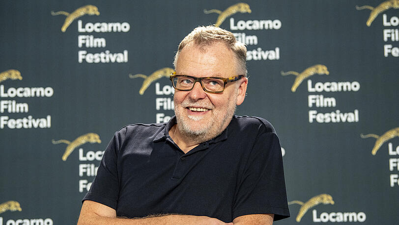 Der österreichische Filmregisseur Stefan Ruzowitzky bei einem Fototermin für den Film "Hinterland", der im Rahmen des 74. Internationalen Filmfestivals in Locarno vorgestellt wurde. Der österreichische Filmregisseur Stefan Ruzowitzky bei einem Fototermin für den Film "Hinterland", der im Rahmen des 74. Internationalen Filmfestivals in Locarno vorgestellt wurde.