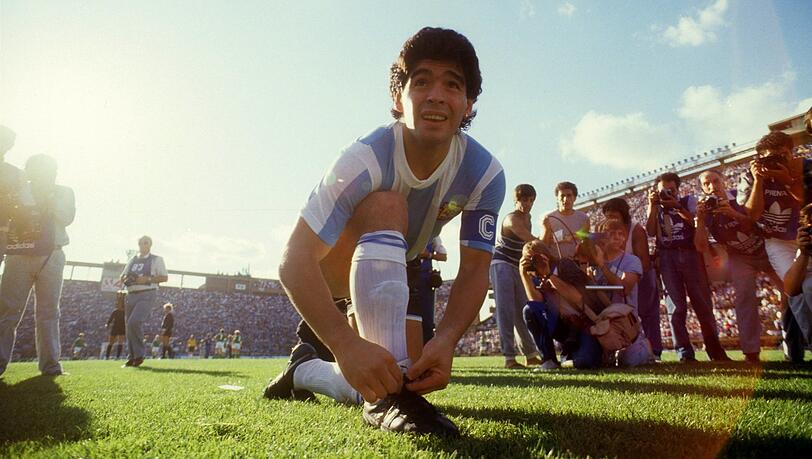 Immer im Fokus der Öffentlichkeit: Argentiniens Wunderfußballer Diego Armando Maradona.