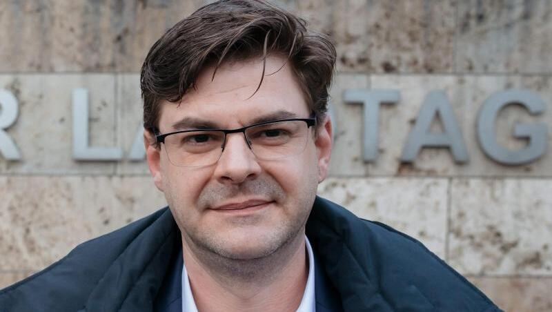 Christoph Kindervater, parteiloser Bürgermeister von Sundhausen, wird von der AfD als Kandidat in die Ministerpräsidentenwahl geschickt. Christoph Kindervater, parteiloser Bürgermeister von Sundhausen, wird von der AfD als Kandidat in die Ministerpräsidentenwahl geschickt.