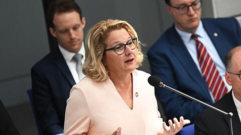 "Wir müssen Fluchtursachen bekämpfen, nicht Flüchtlinge. Niemand flieht freiwillig", sagt Entwicklungsministerin Svenja Schulze.