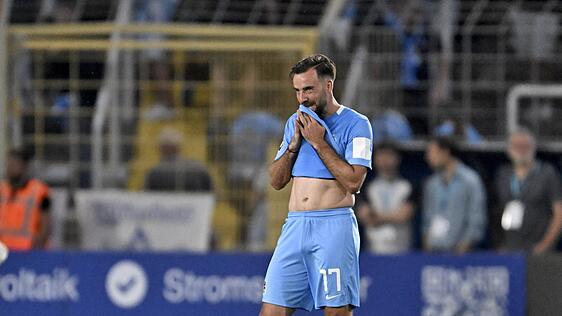Der letztjährige Löwen-Topscorer Morris Schröter droht dem neuen Spielsystem von 1860-Trainer Argirios Giannikis zum Opfer zu fallen. Klassische Flügelspieler sieht das nämlich eigentlich nicht vor.
