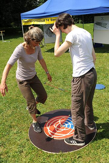 Senioren-Modenschau beim Jubiläumsfest in Berg am Laim.