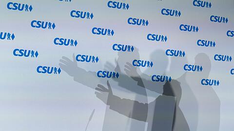 Eine neue Umfrage sieht die CSU in Bayern bei 42 Prozent. (Archivbild)
