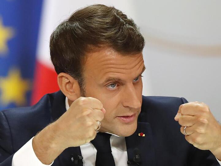 Präsident Emmanuel Macron spricht bei einer Pressekonferenz über seine Reformpläne.
