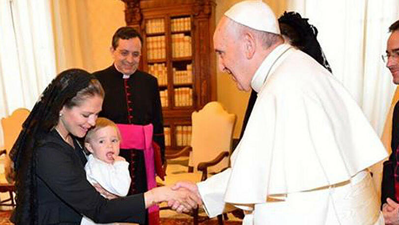 Prinzessin Madeleine mit Töchterchen Leonore zu Besuch beim Papst Prinzessin Madeleine mit Töchterchen Leonore zu Besuch beim Papst