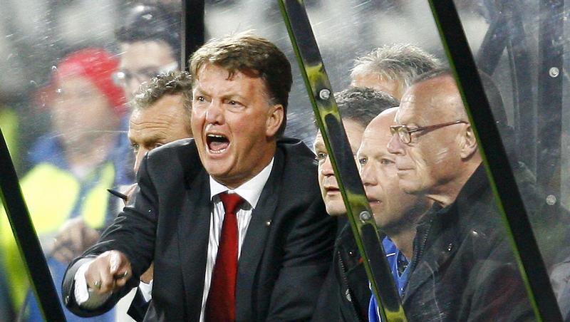 Nun schreit er bald auf der Bayern-Bank: Louis van Gaal Nun schreit er bald auf der Bayern-Bank: Louis van Gaal
