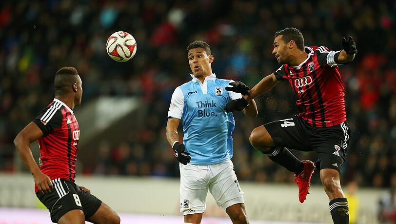 Am Gründonnerstag ist es wieder soweit: Der TSV 1860, hier Stürmer Rubin Okotie, trifft auf den FC Ingolstadt. Am Gründonnerstag ist es wieder soweit: Der TSV 1860, hier Stürmer Rubin Okotie, trifft auf den FC Ingolstadt.