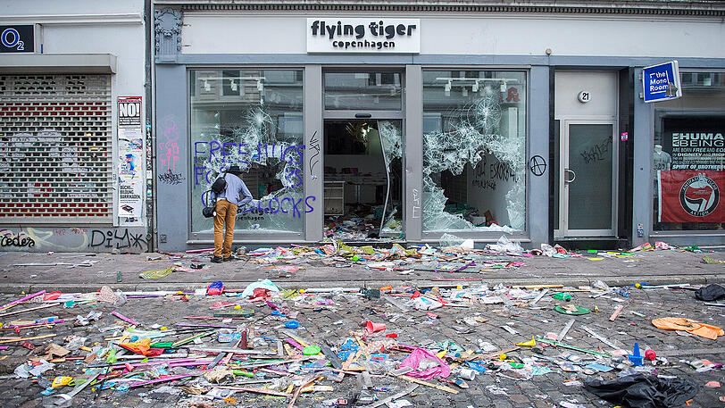Der Tag danach: Das Hamburger Schanzenviertel gleicht einem Trümmerfeld.
