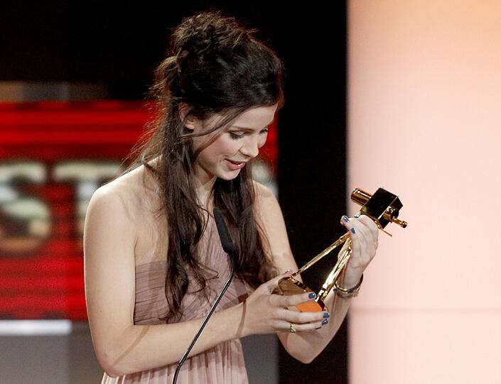 Lena Meyer-Landrut erhält die "Goldene Kamera"