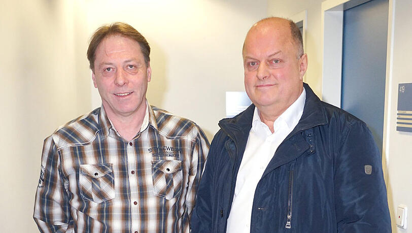 Kämpfen (v. l.): Bernhard Baur und Thomas Binder, Vorstände der "Tölzer Sportfischer". Kämpfen (v. l.): Bernhard Baur und Thomas Binder, Vorstände der "Tölzer Sportfischer".
