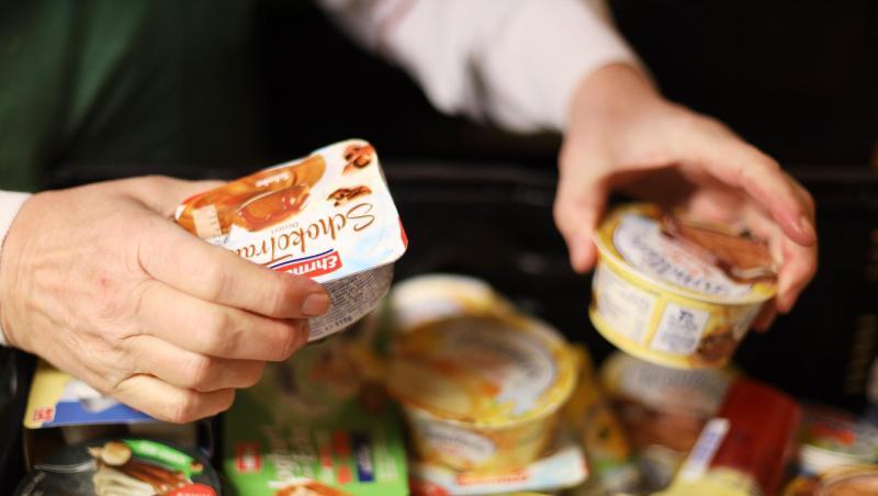 Die Tafeln sammeln bei Produzenten, Lebensmittelhandel oder Veranstaltungen überschüssige aber noch einwandfreie Lebensmittel ein, die sonst im Müll landen würden. Die Tafeln sammeln bei Produzenten, Lebensmittelhandel oder Veranstaltungen überschüssige aber noch einwandfreie Lebensmittel ein, die sonst im Müll landen würden.