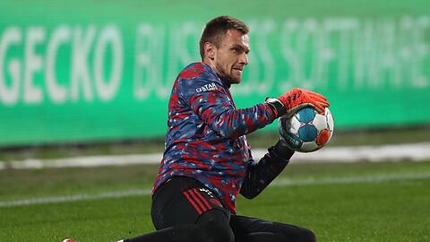 Bayerns Torwart Christian Früchtl vor Beginn der Partie.