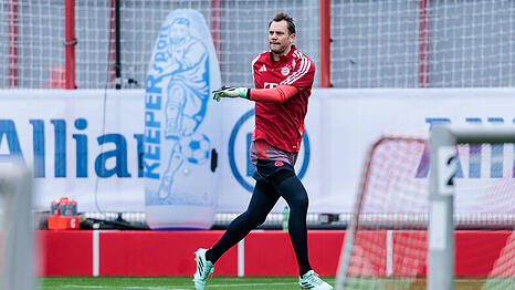 Im Abschlusstraining dabei: Bayern-Trainer Manuel Neuer.