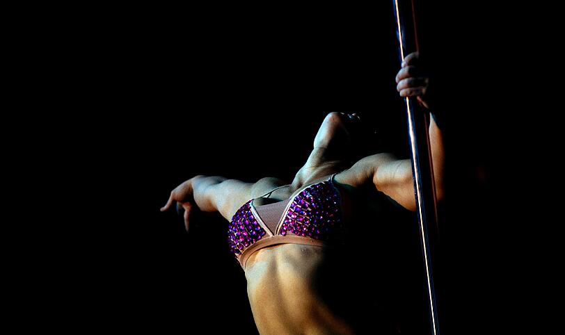 Die besten Stangentänzer treffen sich bei den südamerikanischen Pole Dance Meisterschaften.