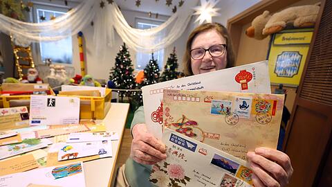 Die Briefe der Kinder kommen aus aller Welt.