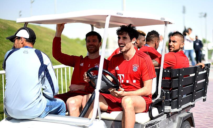 Die Bayern in der Wüste: Sehen Sie hier die besten Bilder des Trainingslagers in Doha.