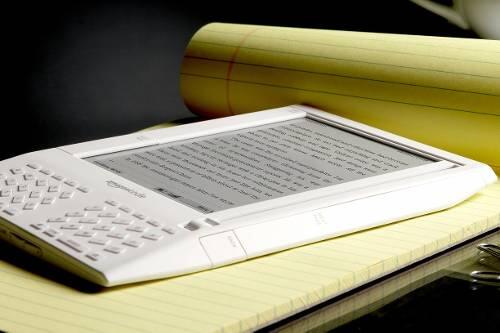 Da passen hunderte von Wälzern rein:  Das Ebook "Kindle"