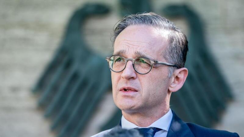 Außenminister Heiko Maas (SPD) unternimmt erstmals seit Beginn der Corona-Krise wieder einen Auslandsbesuch.