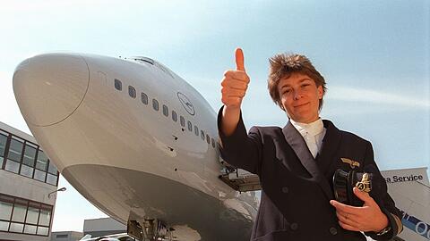 Erst 1986 kam die erste Frau in die Pilotenausbildung der Lufthansa. (Archivbild)