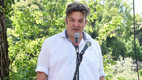 Moderiert zum Auftakt eine Gesprächsrunde: Benjamin David vom Verein Isarlust.