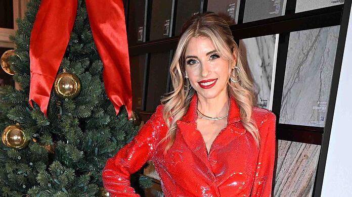 Cathy Hummels freut sich auf Weihnachten mit der Familie.