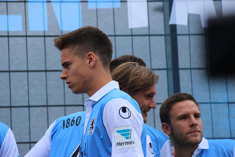 Weitere Bilder von der Präsentation der Zweitliga-Profis vom TSV 1860 München beim Löwen-Fanfest