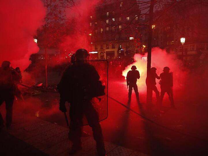 Bei den Demonstrationen gegen die geplante Rentenreform in Frankreich kam es zu Ausschreitungen.