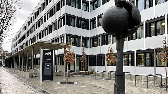 So schaut der neue Eingang des Bürgerbüros aus.